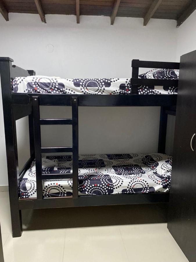 Apartamentos Excelente Ubicacion メデジン エクステリア 写真