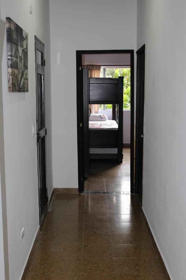 Apartamentos Excelente Ubicacion メデジン エクステリア 写真