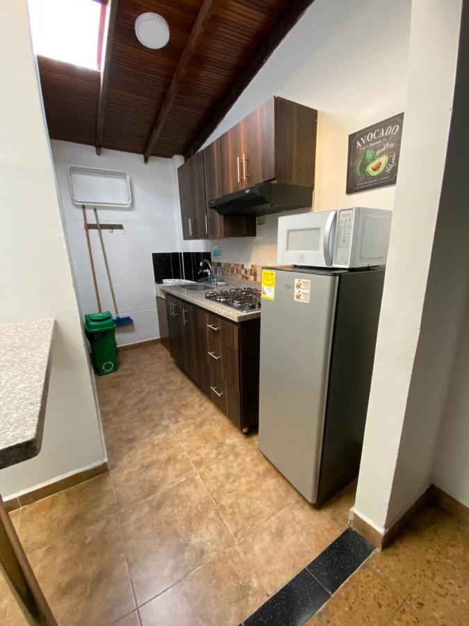 Apartamentos Excelente Ubicacion メデジン エクステリア 写真