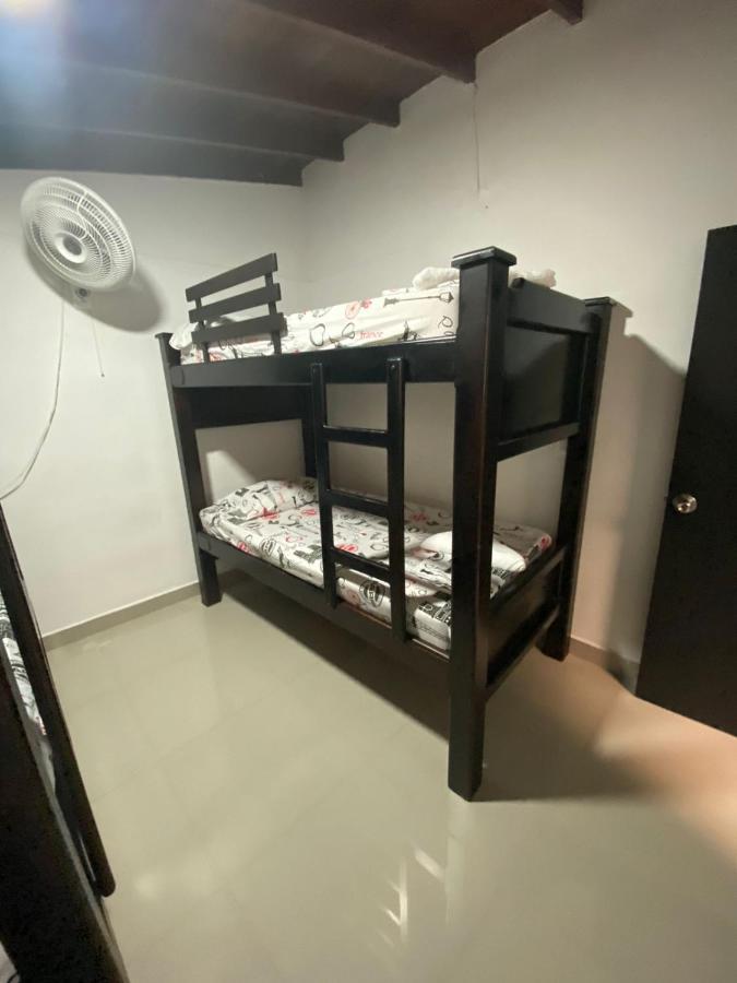 Apartamentos Excelente Ubicacion メデジン エクステリア 写真