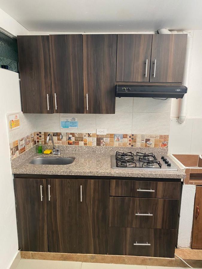 Apartamentos Excelente Ubicacion メデジン エクステリア 写真