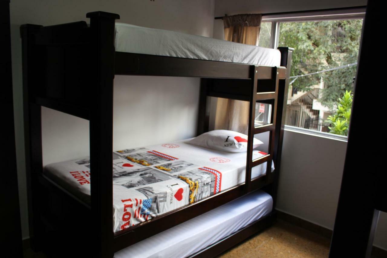 Apartamentos Excelente Ubicacion メデジン エクステリア 写真